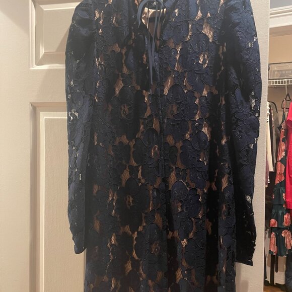 Navy blue lace dress never worn! - Picture 3 of 5